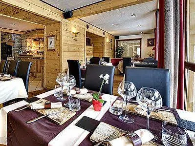 Alp'hotel מלון לה קלוסאז